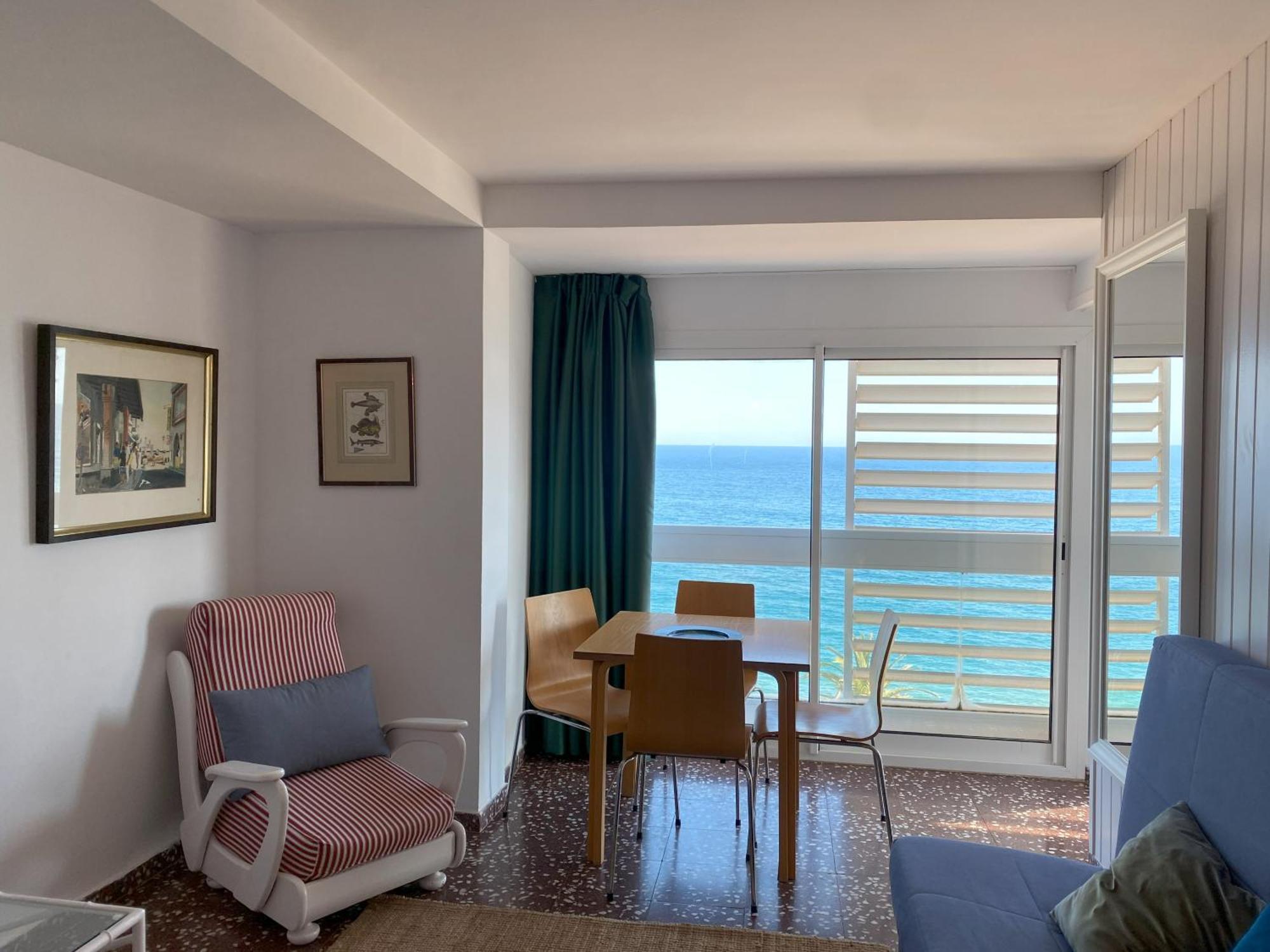 Mediterranean Apartment In Lloret De Mar Next To The Sea Eksteriør billede